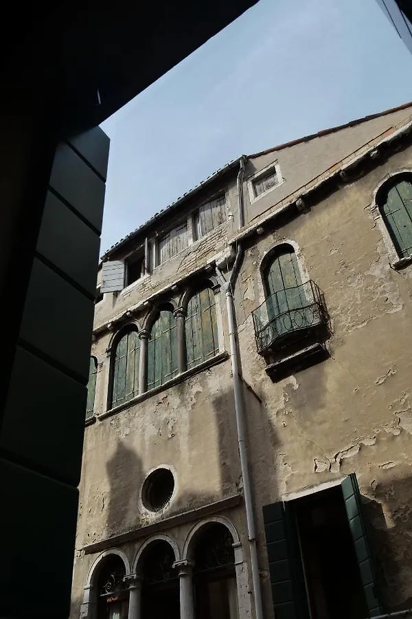 Apartment Appartamento Al Malibran Venice